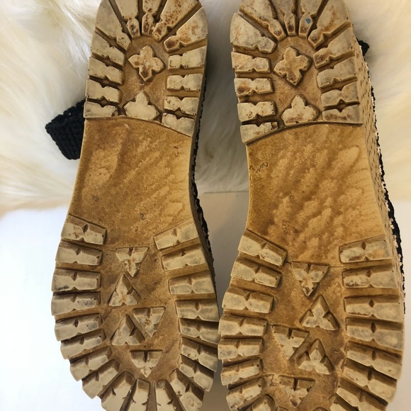 Vintage 70’s Embroidered Espadrilles - Picture 4 of 7